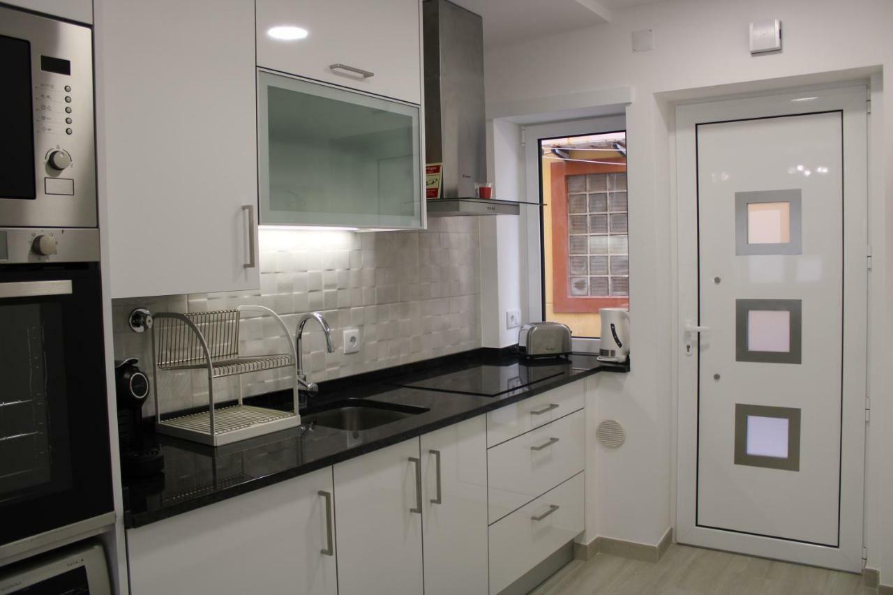 Sun & Wave Apartment II Nazare Bagian luar foto